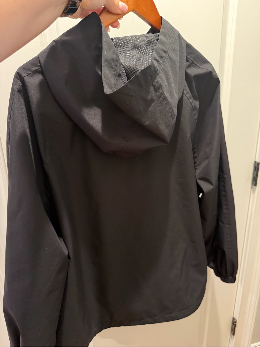 Cabelas Natural Reflections women’s Black Lightweight Hooded windbreaker Jacket - Picture 6 of 7